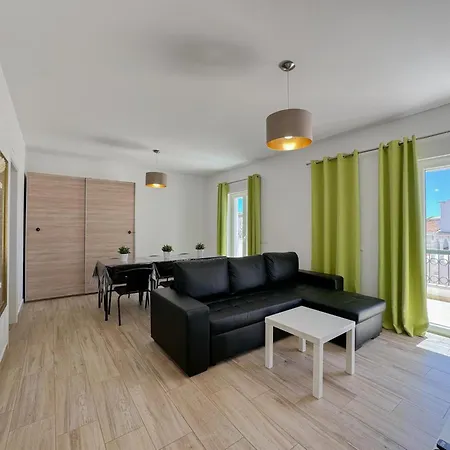 Apartmán Penthouse With Balcony In The Historic Center #1956 *